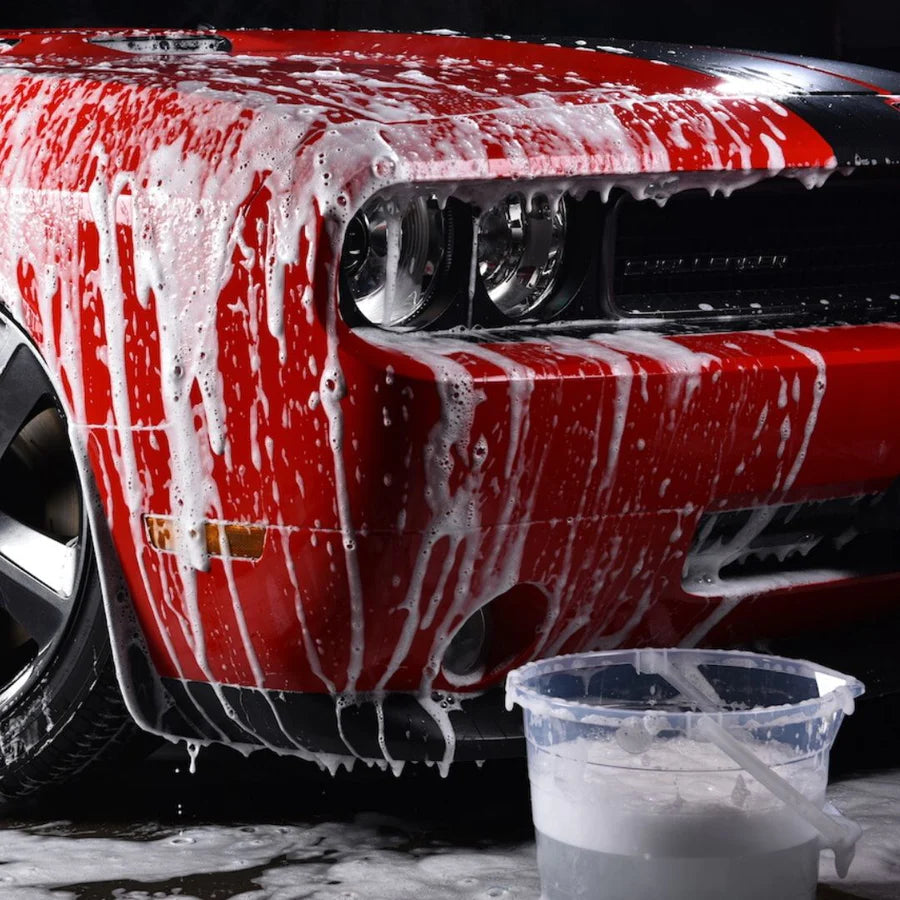 En højt skummende Autoshampoo