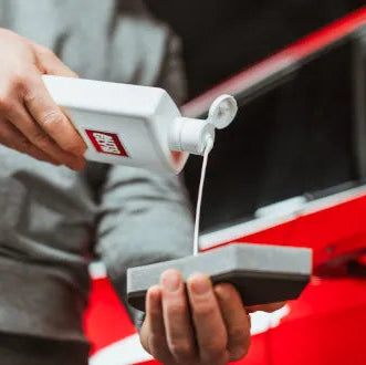 Gendanner og beskytter lakken