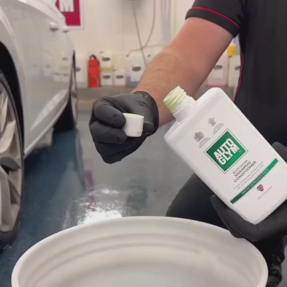 Indlæs video: Autoglym Autoshampoo Med Voks